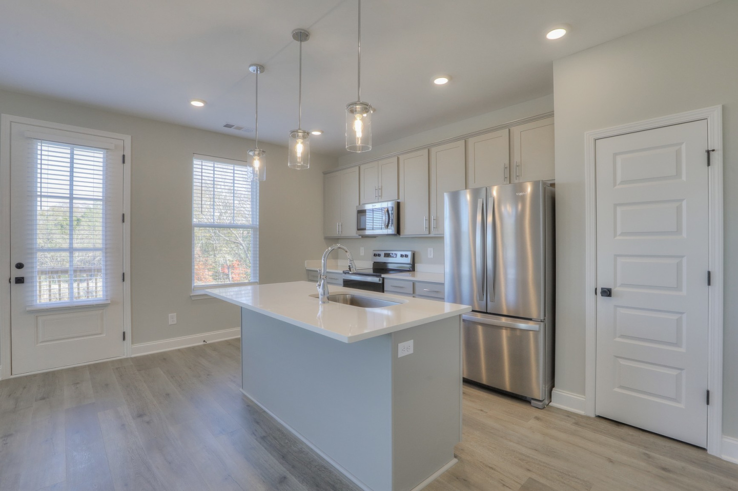 201 Residences Image 3