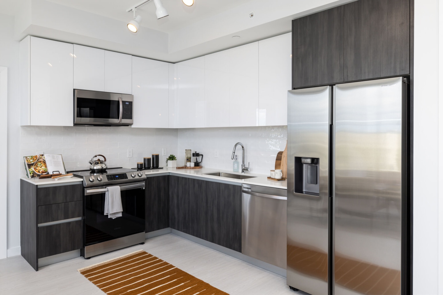 Oasis Pointe Residences Image 6
