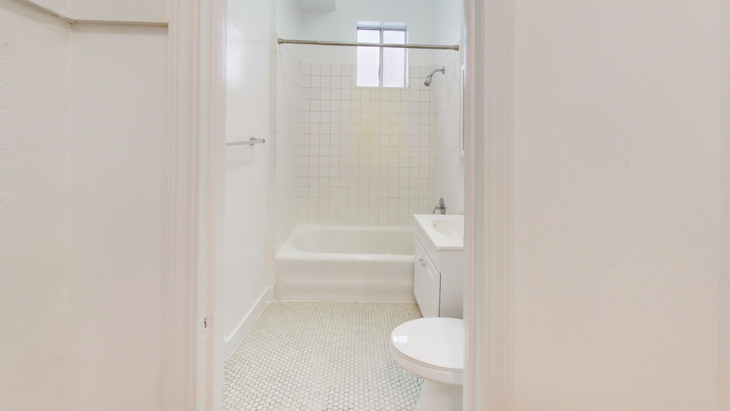 535 Leavenworth Street Image 12