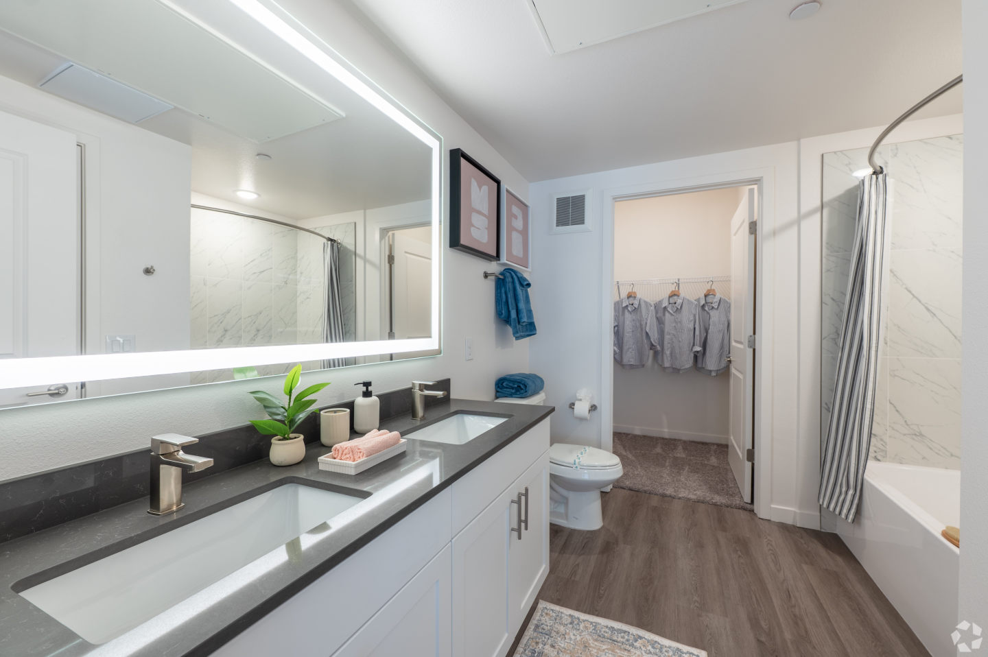 Fora Apartments Image 19