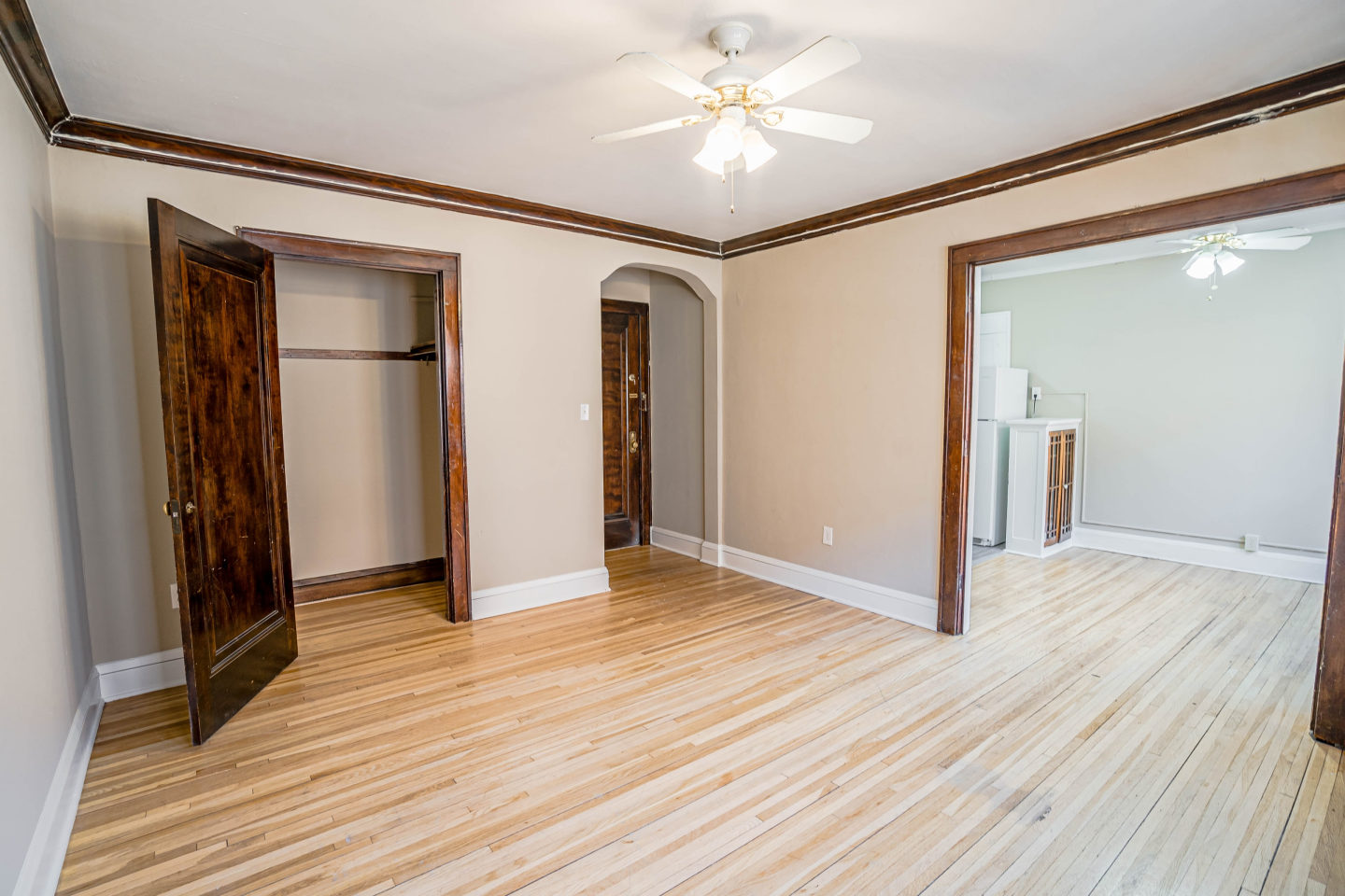 935 Goodrich Ave Image 4