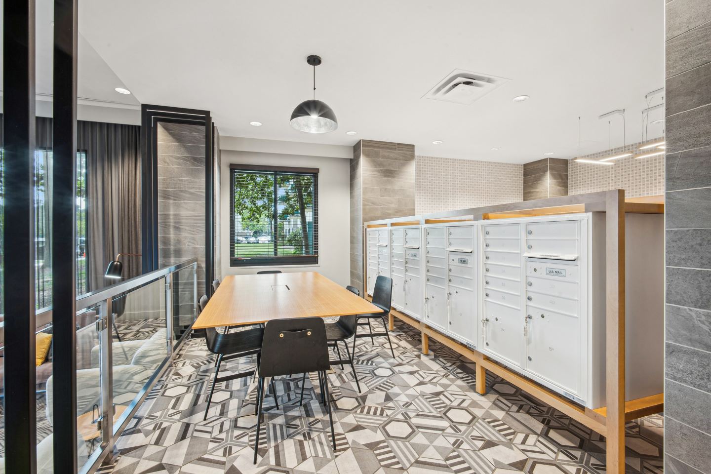 Riverside Apartments Image 9