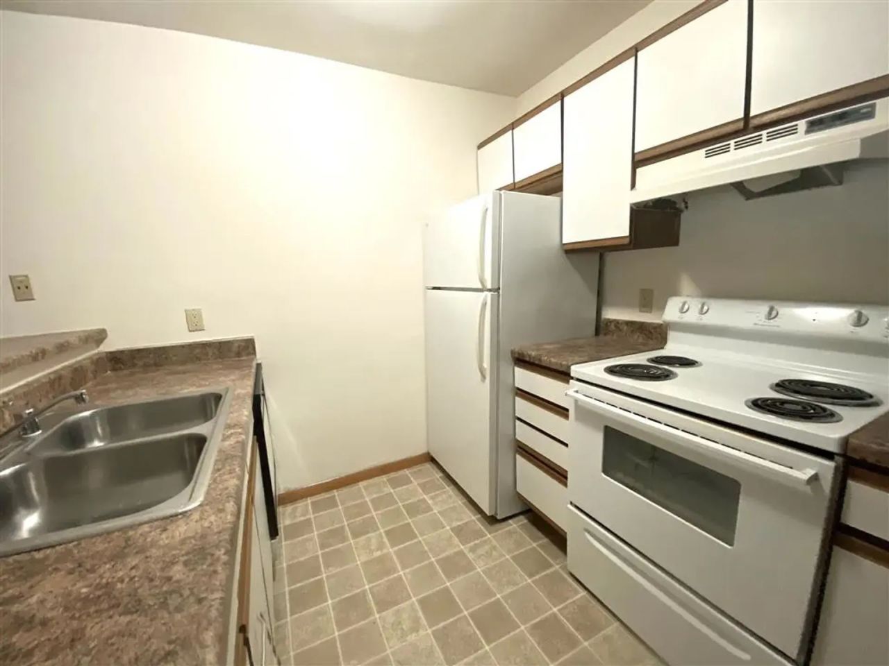 Summit Hill Apartments Image 19