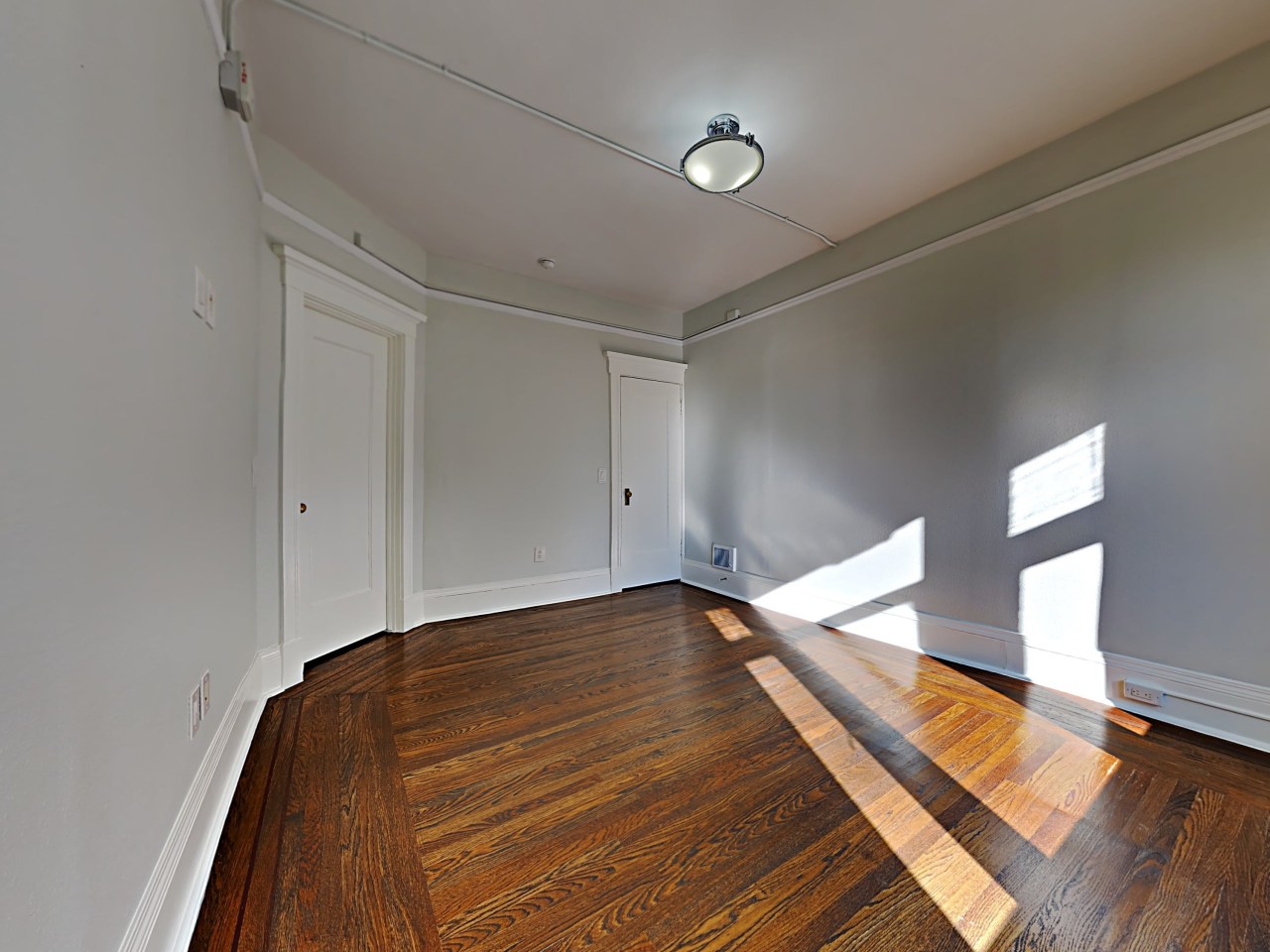 952 Sutter St. Image 8
