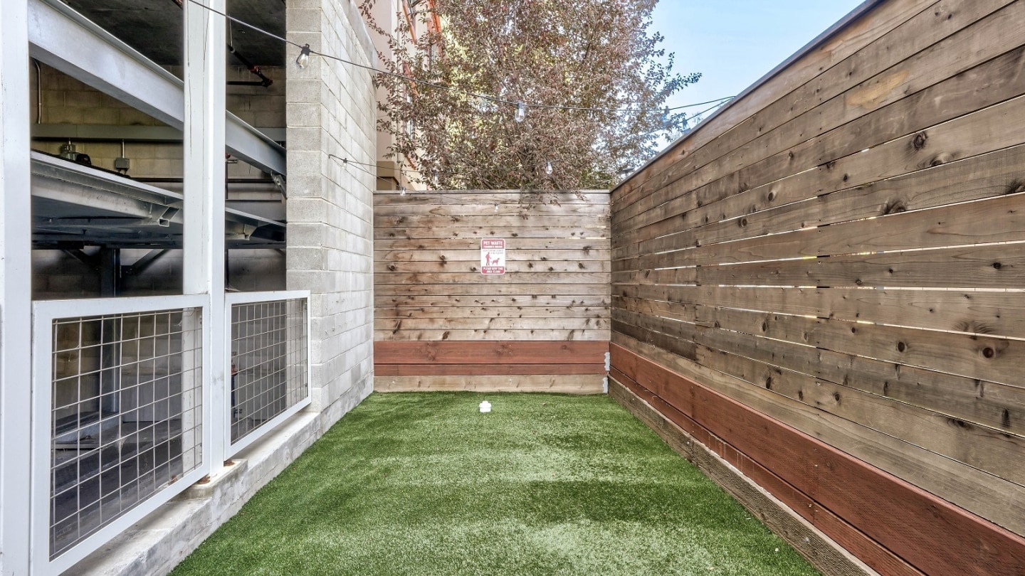 4801 Shattuck Image 25