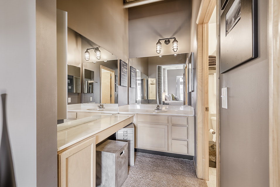 Heritage Landing Image 15