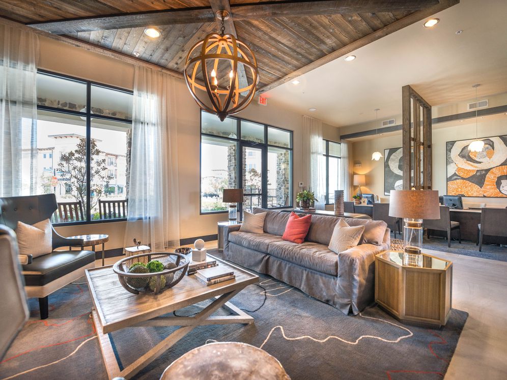 Avalon Lakeside Image 27