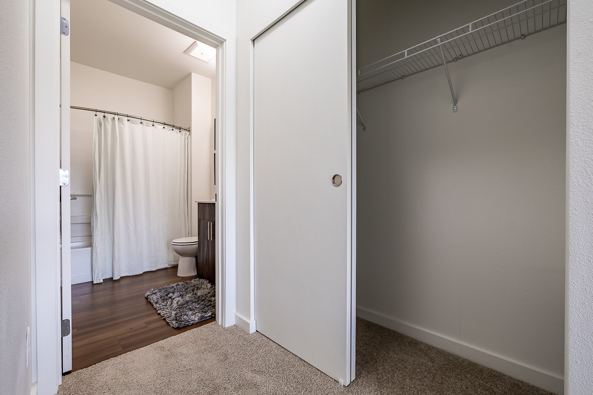 Britton Place Image 37