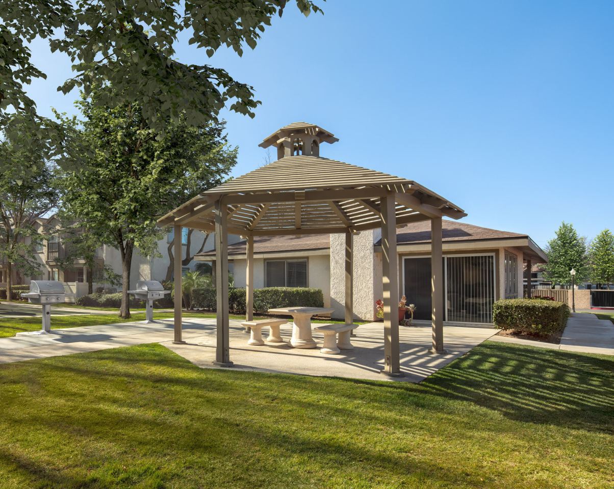 Rosewood Apartments Image 10