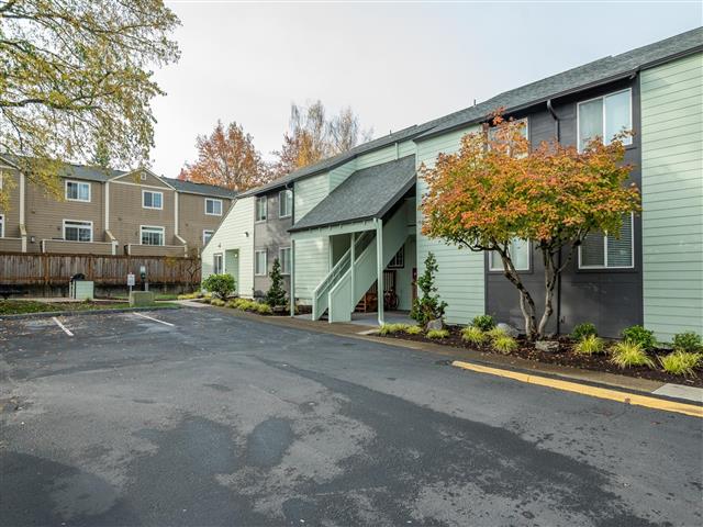 West End Apartments Image 6