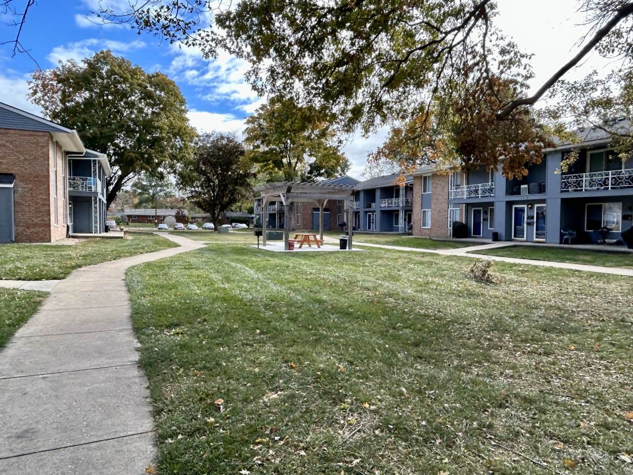 Hillcrest Apartments Image 12
