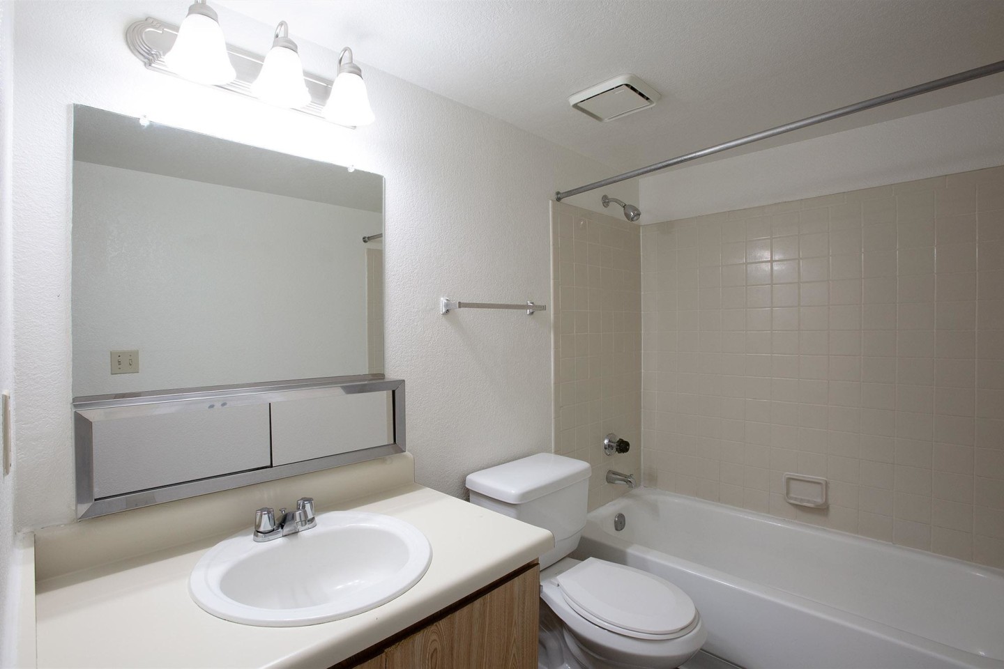 Acacia Hills Image 25