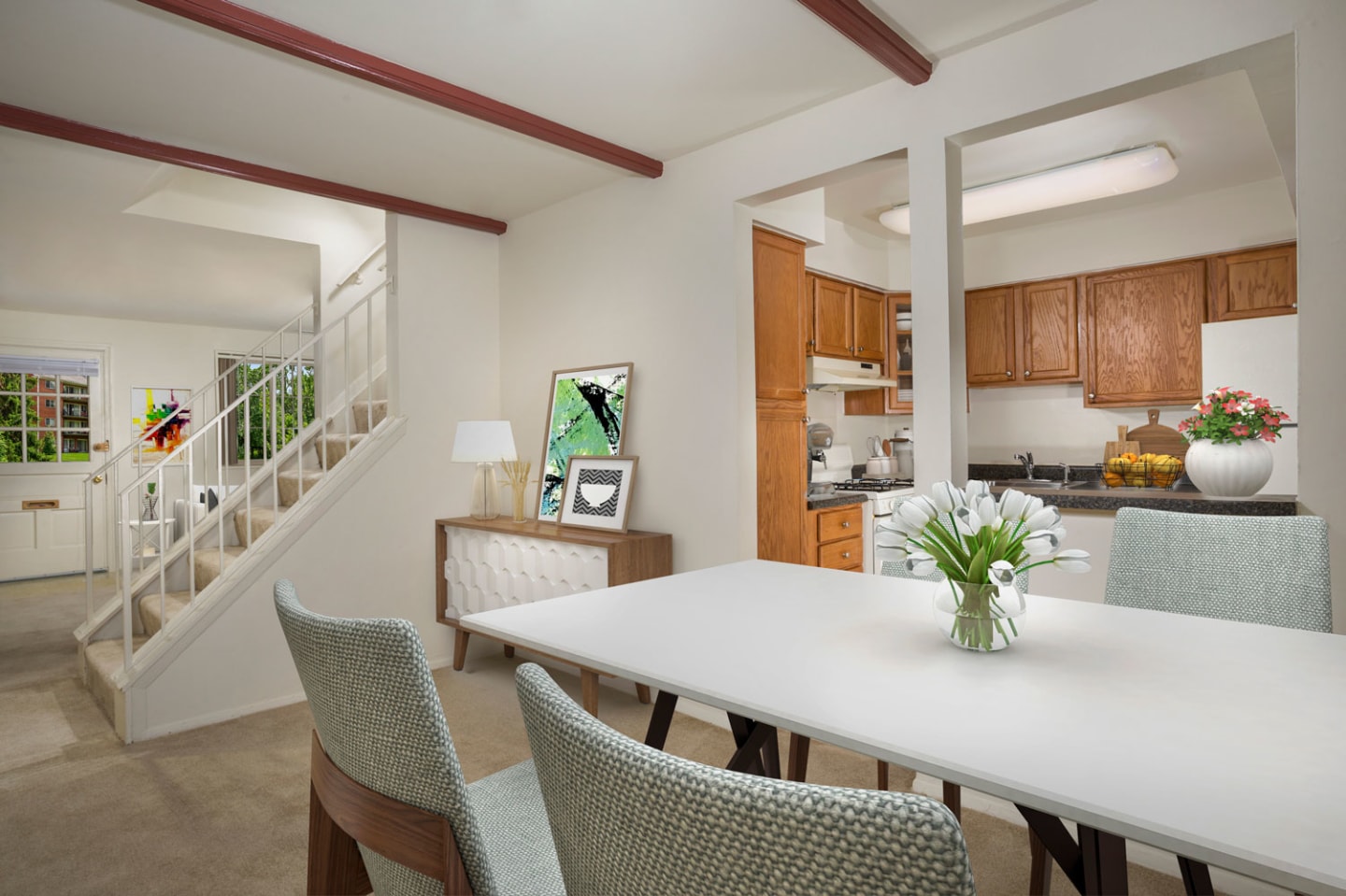 Whitehall Square Apartments Image 4