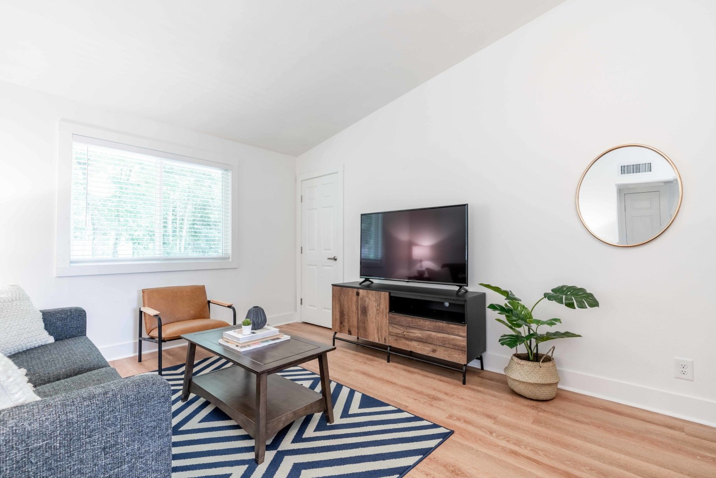1075 Woodland Avenue NE Image 23