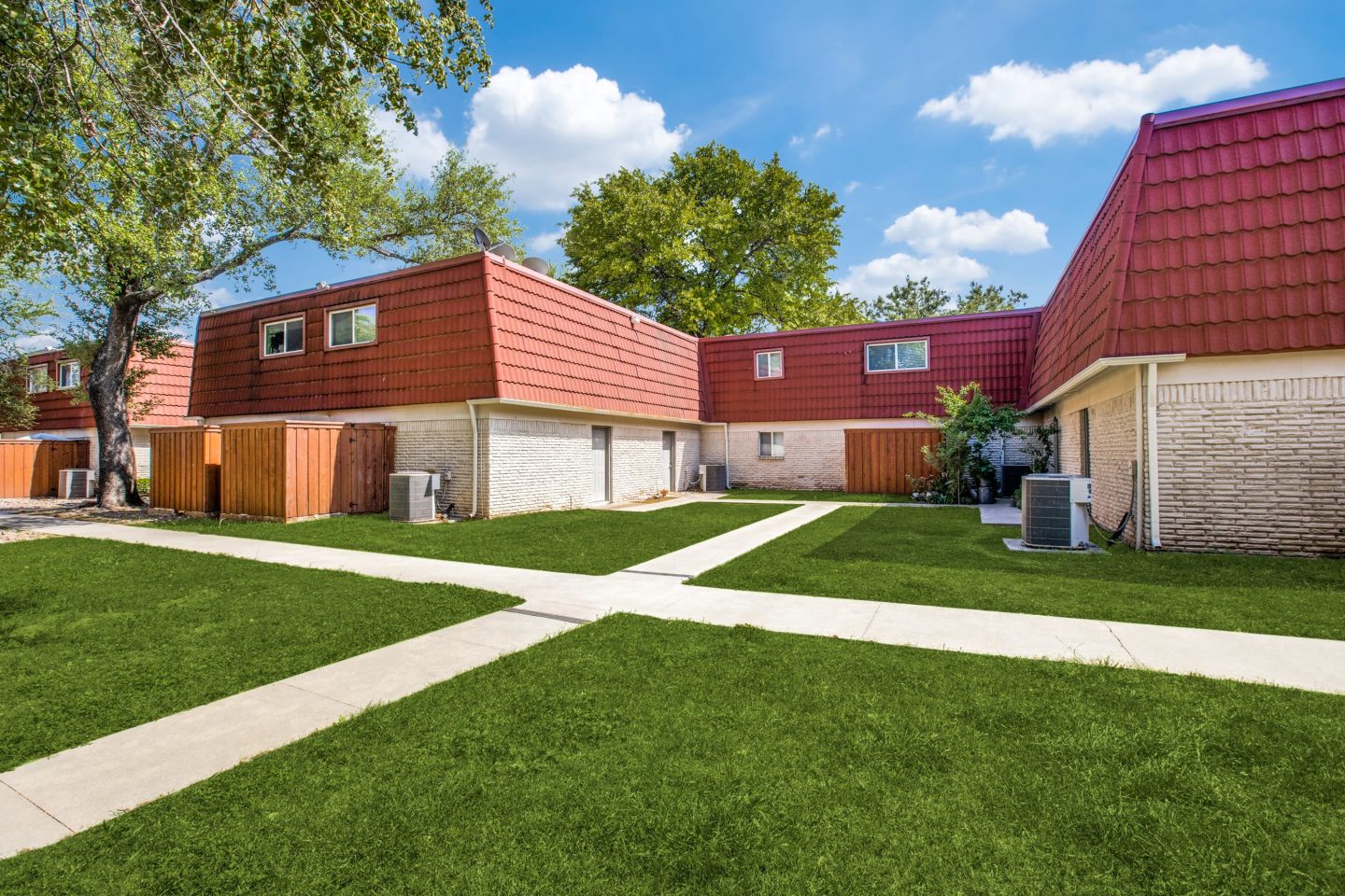 Tucasa Townhomes Image 10