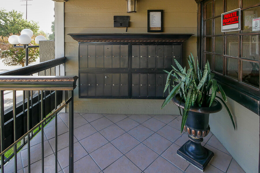 21320 Parthenia St Image 4