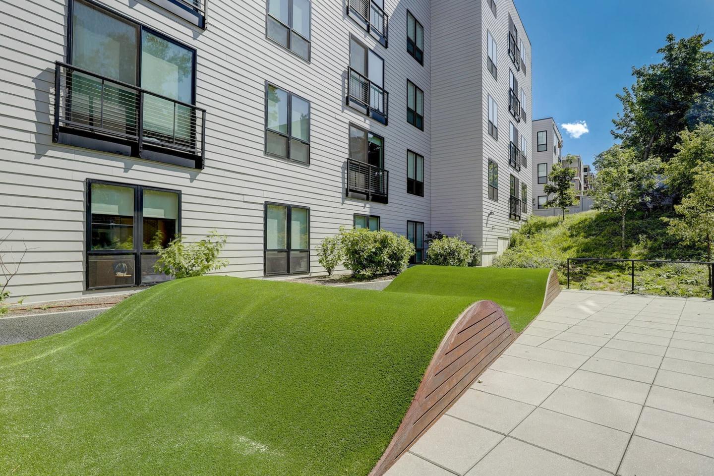 3200 Washington Image 27