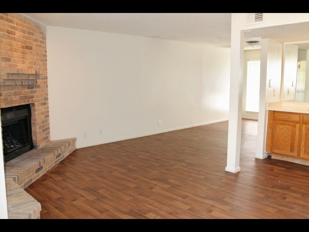 Broken Oak Townhomes Image 11