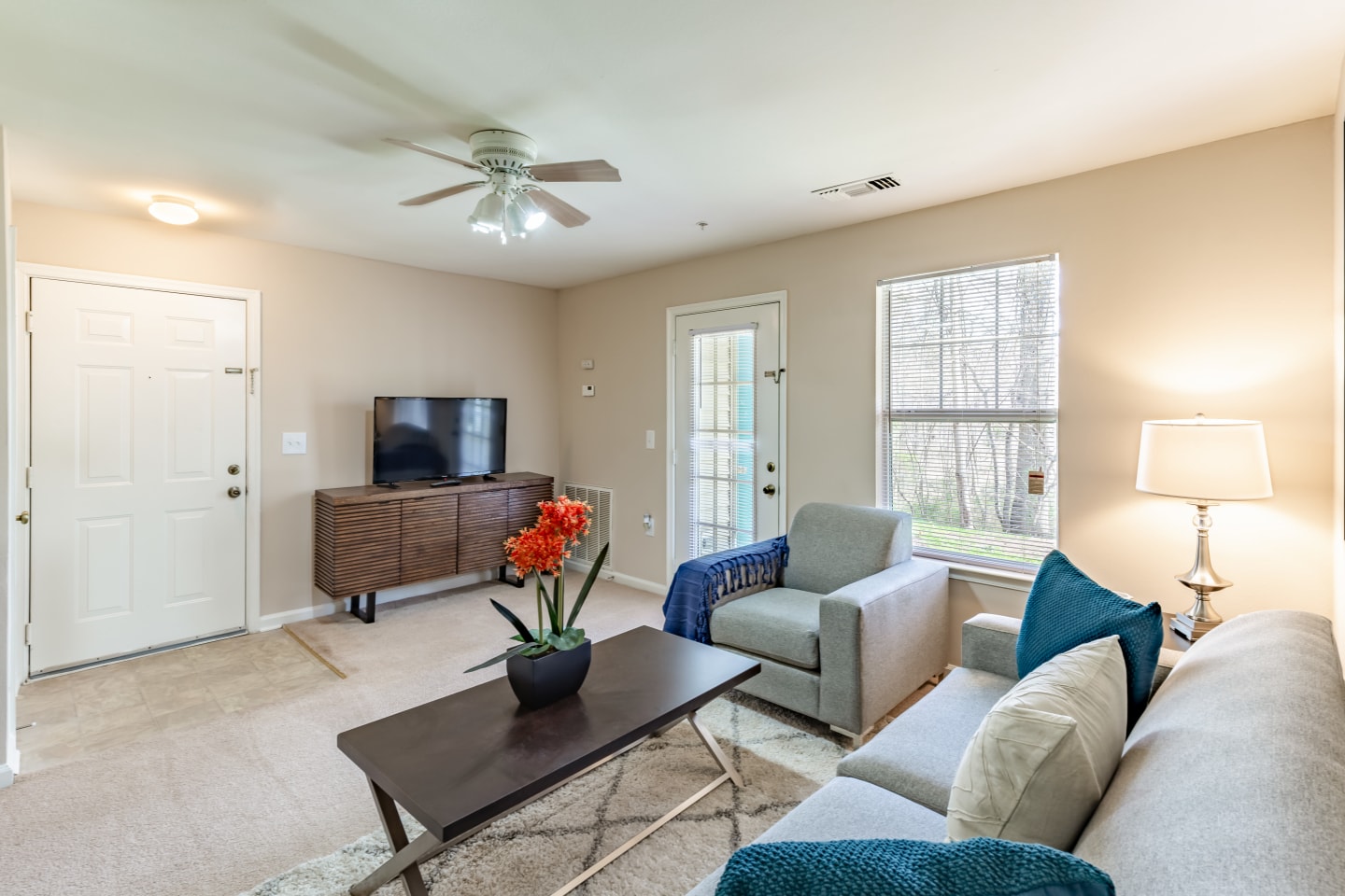 Somerset Pointe Image 8