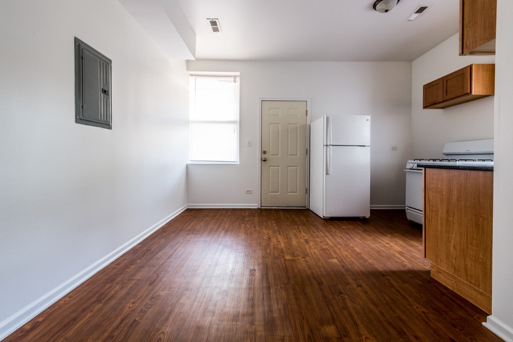 4820 S Michigan Ave Image 3