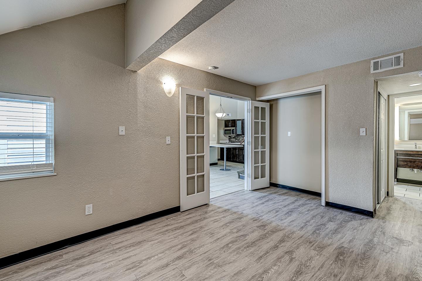 Avia Lofts at Founders Road Image 36