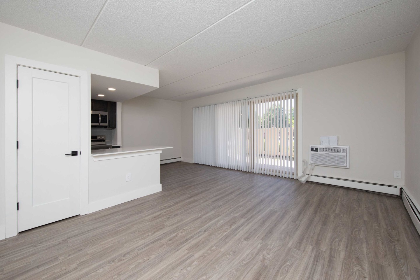 Golf Club Apartments and Townhomes Image 31