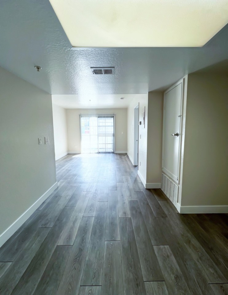 Park Tower Apartments Image 14