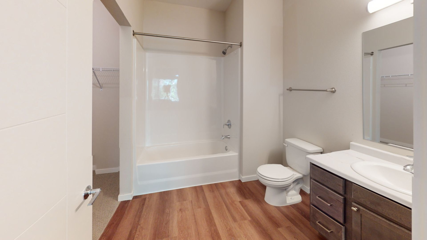 Boulevard Apartments & Townhomes Image 36