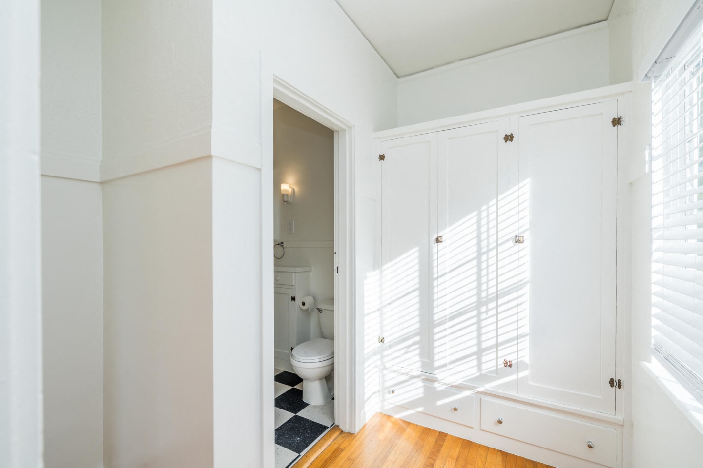 381 Belmont Street Image 8