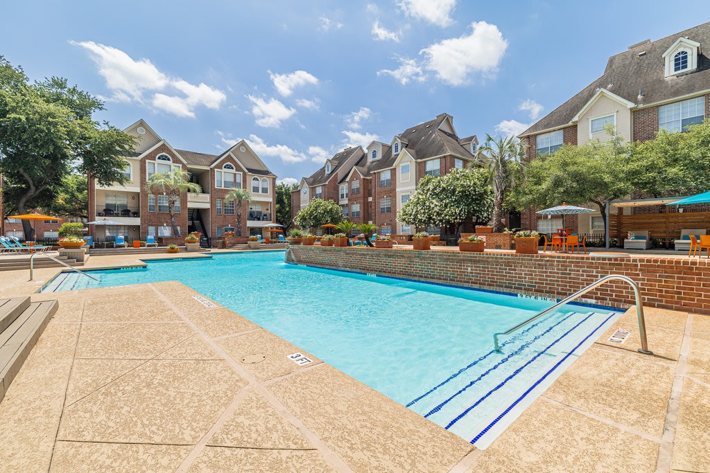 The Village at Bellaire Apartments Image 29