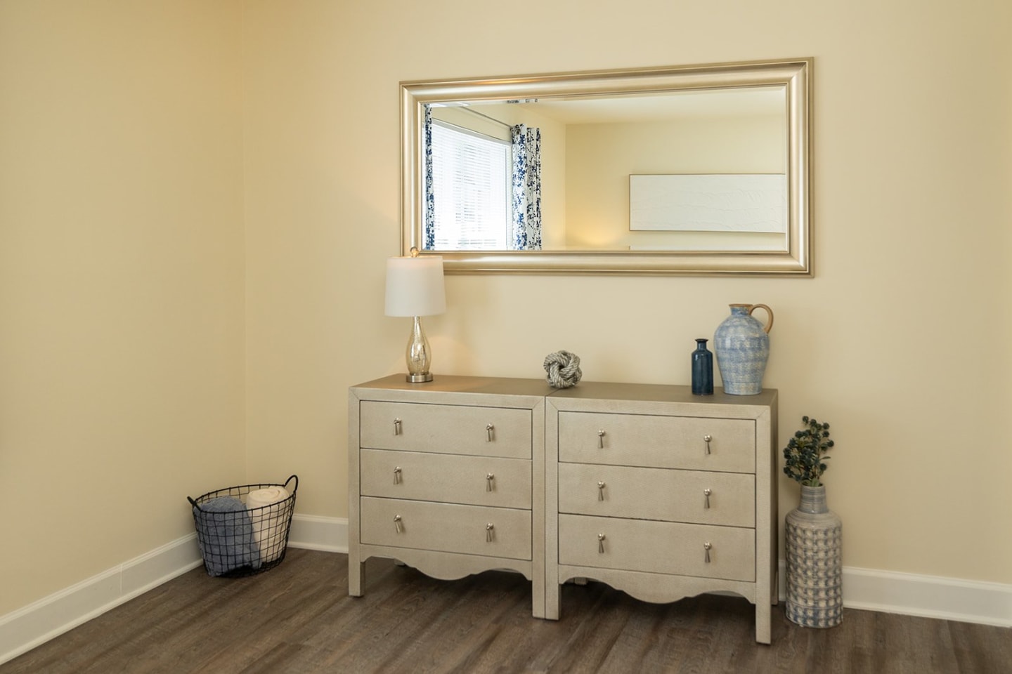 The Brittany Apartments Image 33