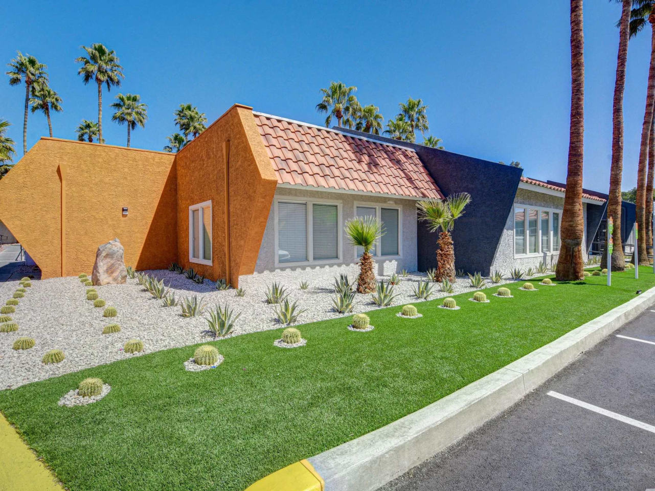 Sundance Village Image 2