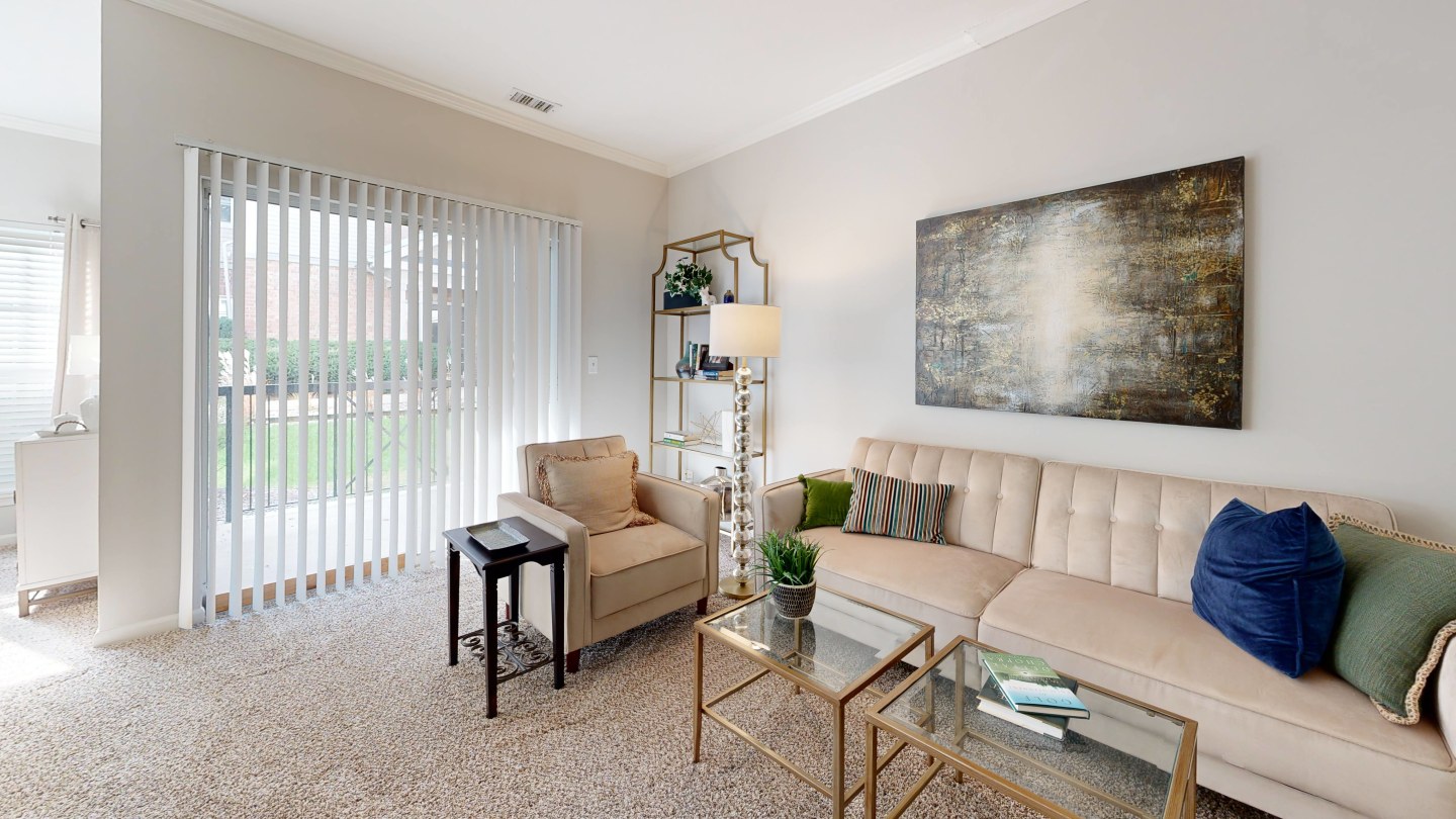 Dwell At Naperville Image 18