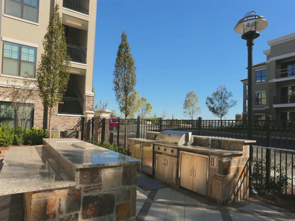 2370 Main at Sugarloaf Image 3