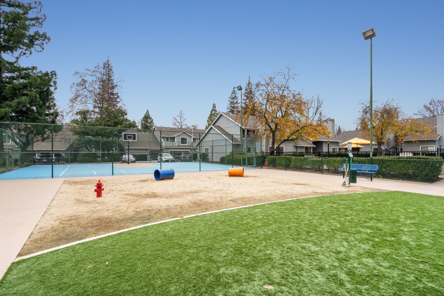Woodstream Townhomes Image 1