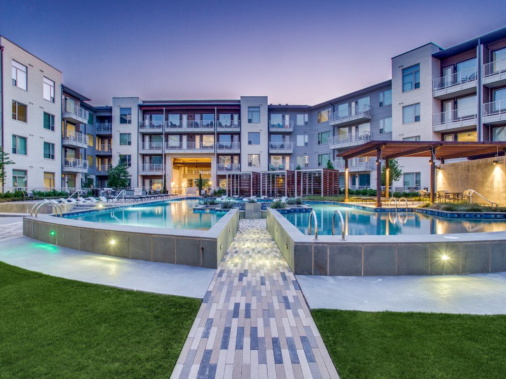 Avalon by AvalonBay West Plano Image 27