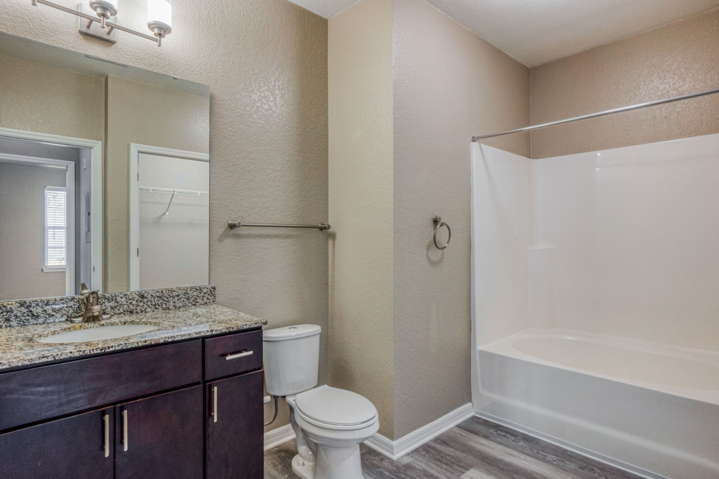 Belle Haven Apartment Homes Image 17
