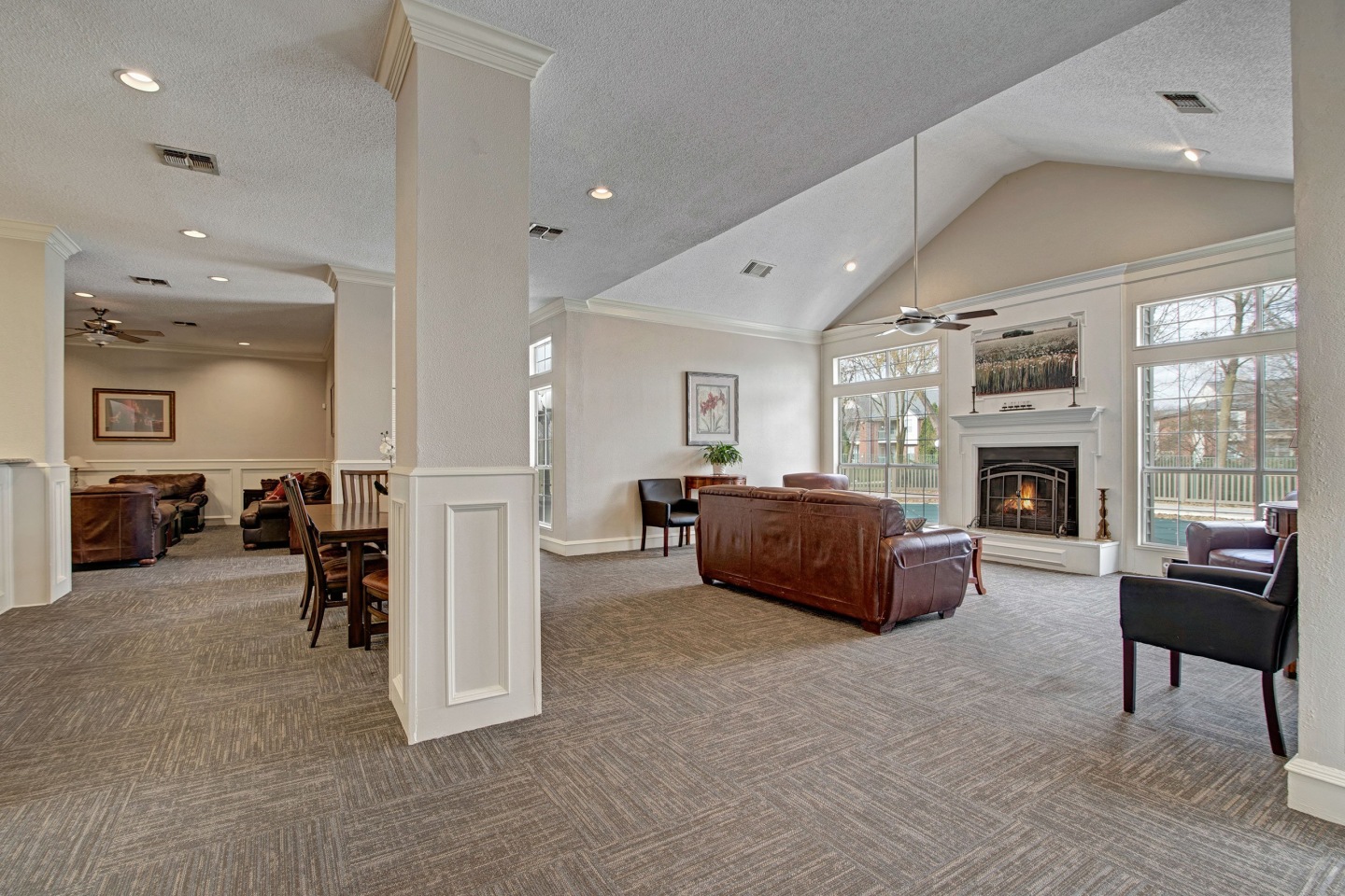 Saint James Place Image 12