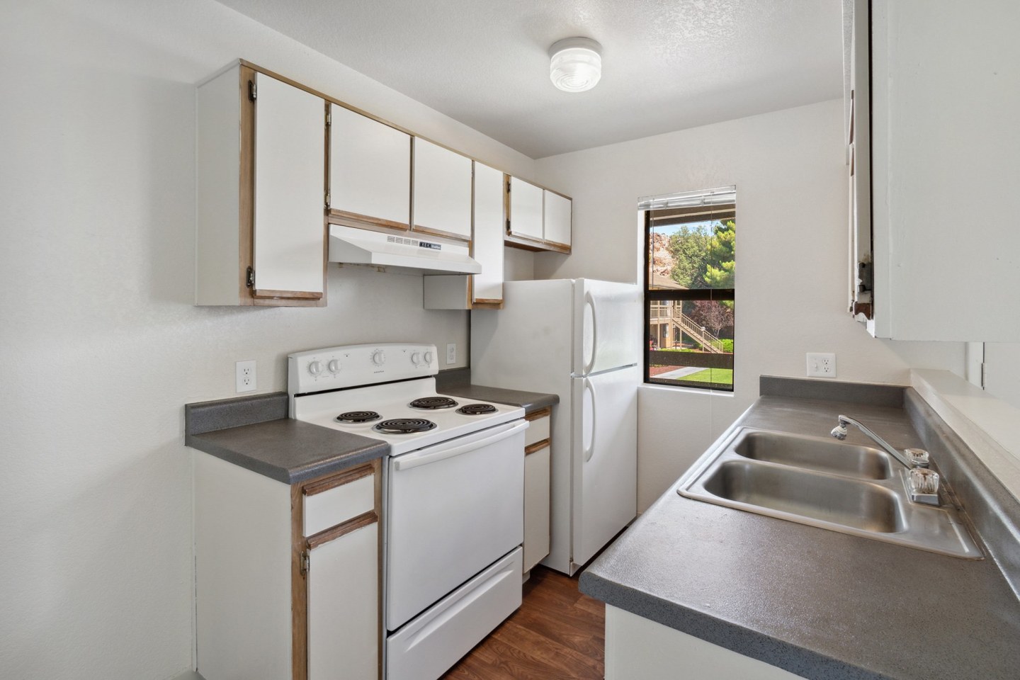 Kingman Station Image 9