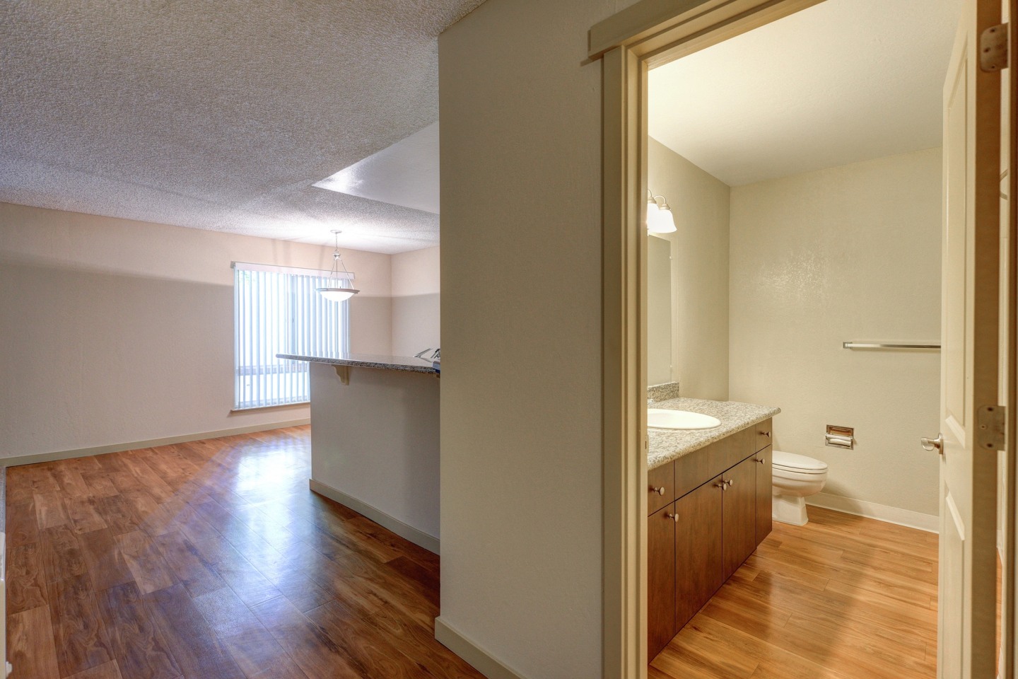 The Retreat Apartments Image 16