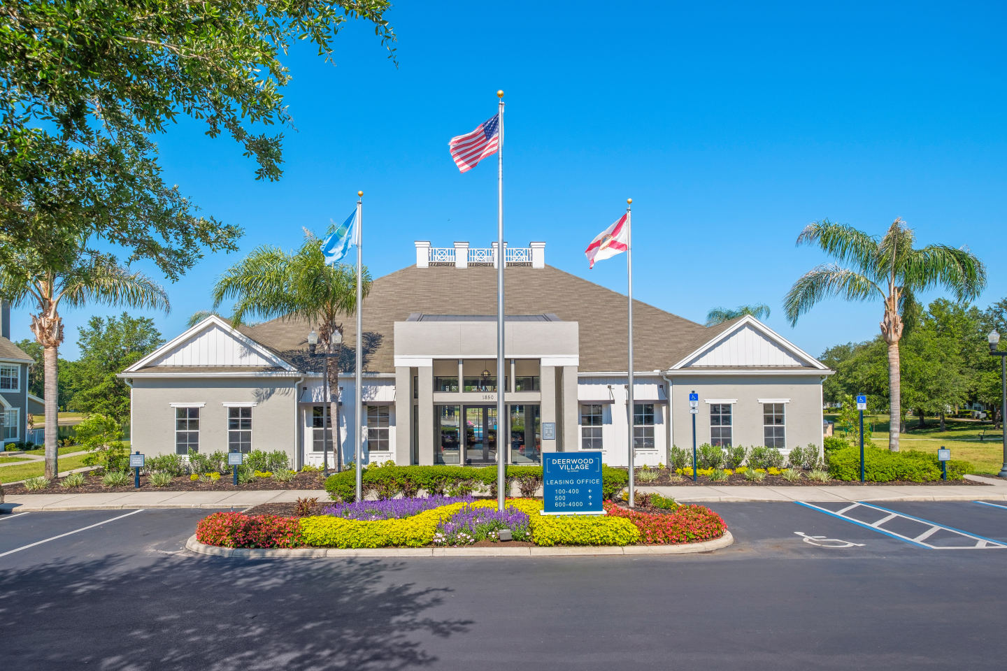 Deerwood Village Image 3