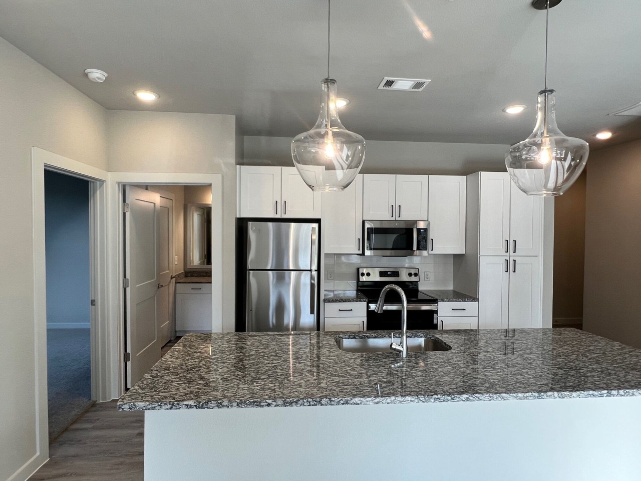Neuhaus Lake Worth Image 2