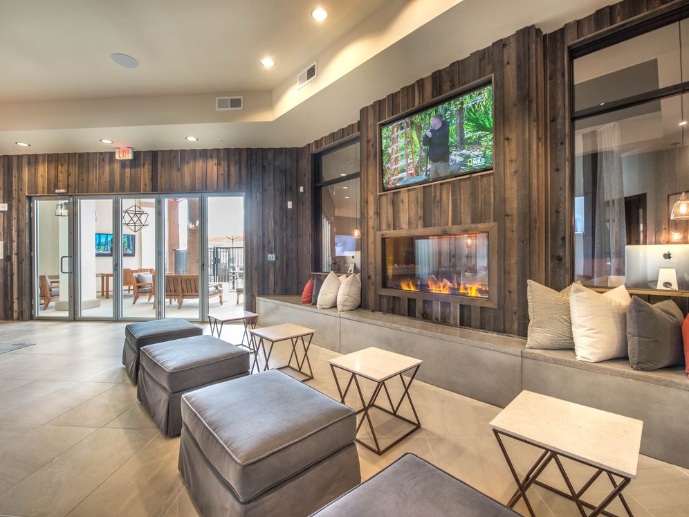 Avalon Lakeside Image 23