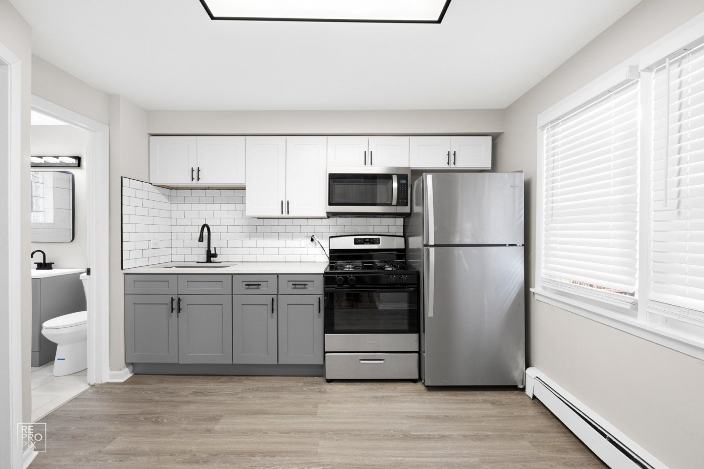 7620 S Coles Image 1