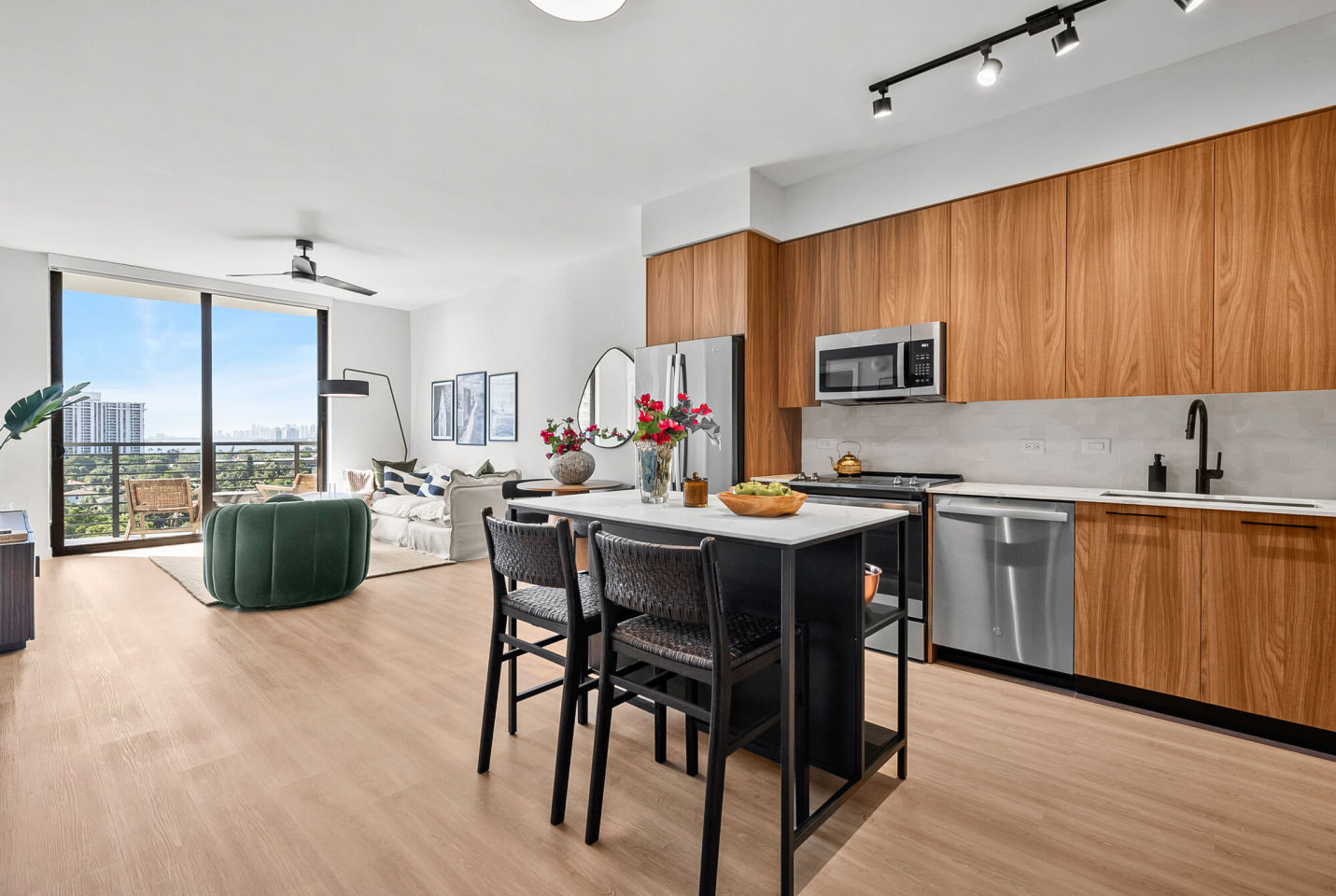 Biscayne Shores Image 18