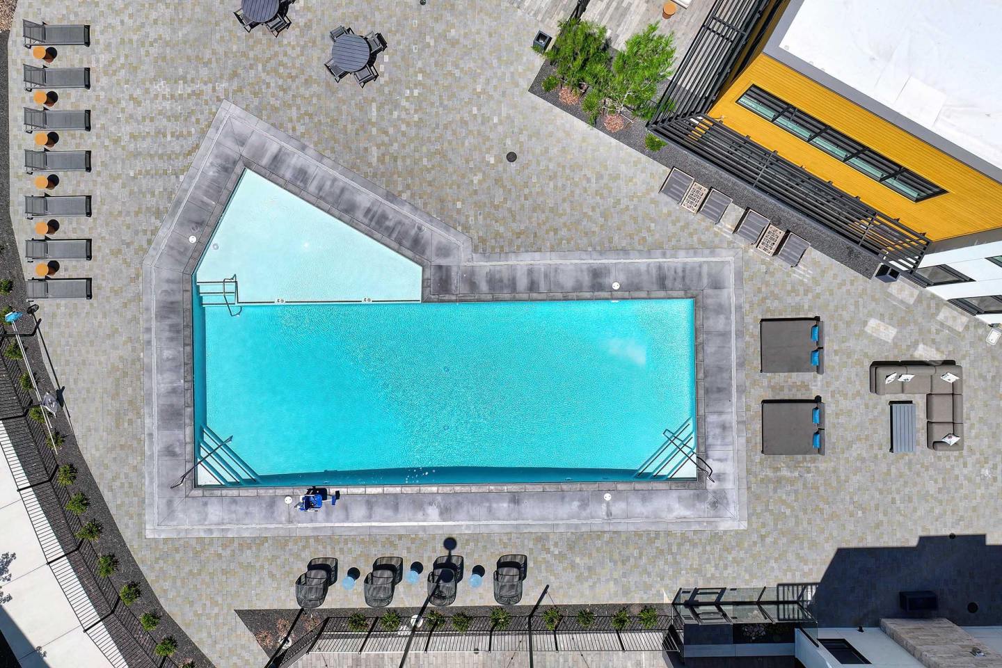 Halcyon Apartments Image 42