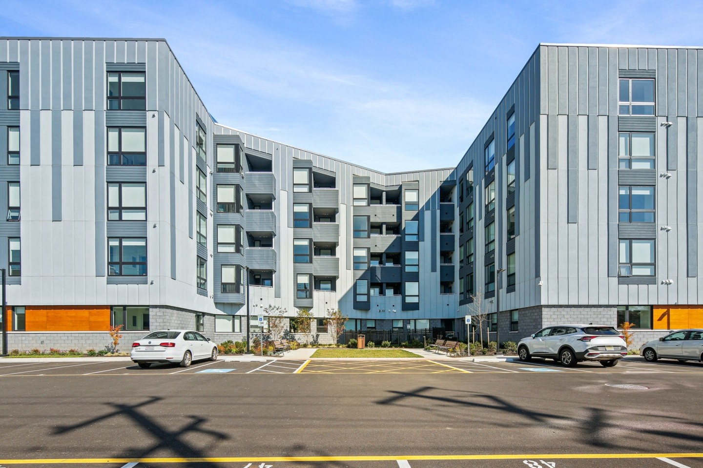 River House Apartments Image 49