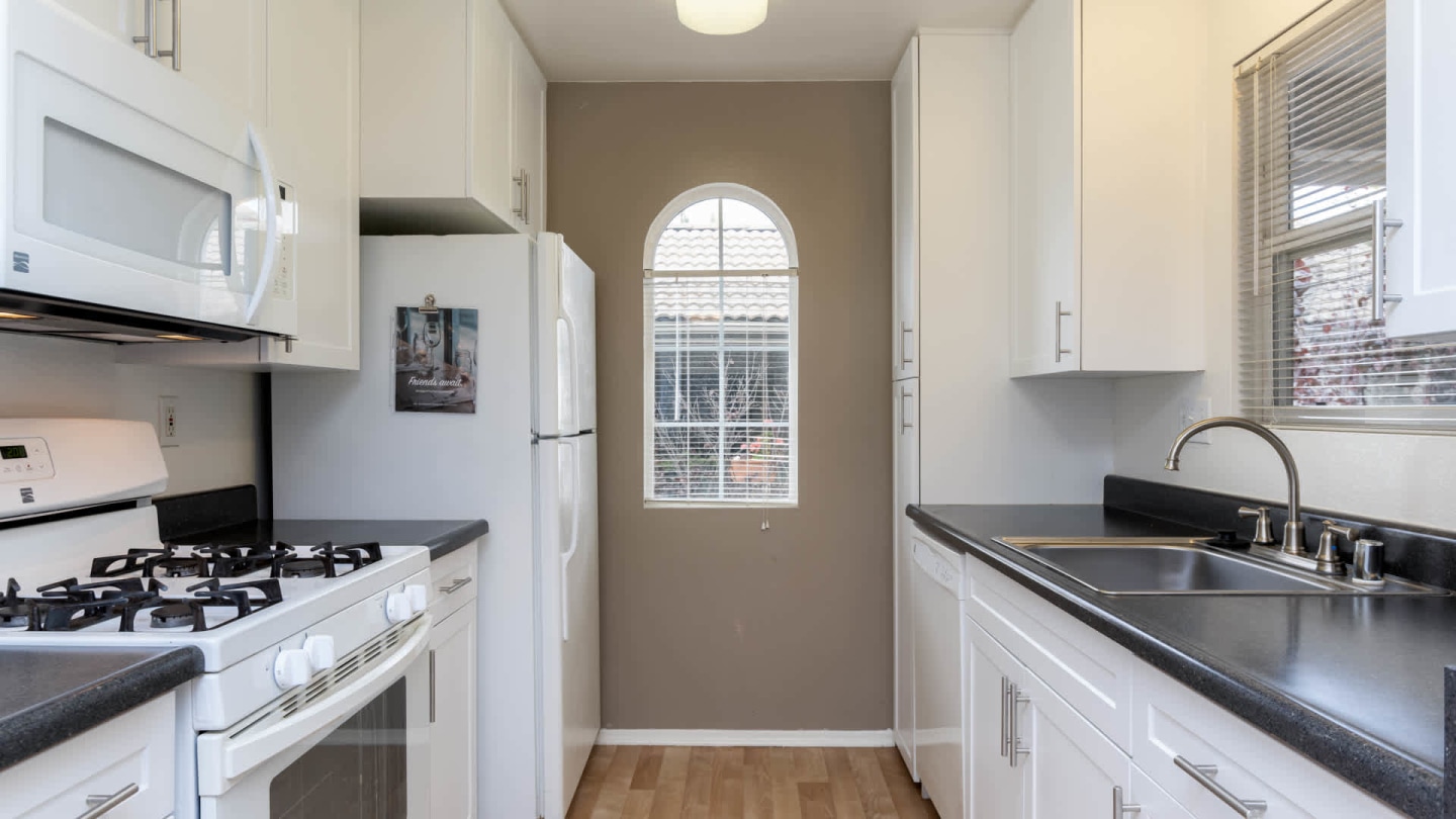 Ridgewood Village Image 24