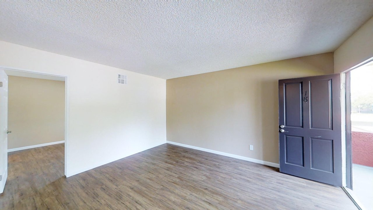 Vintage Apartments Image 11