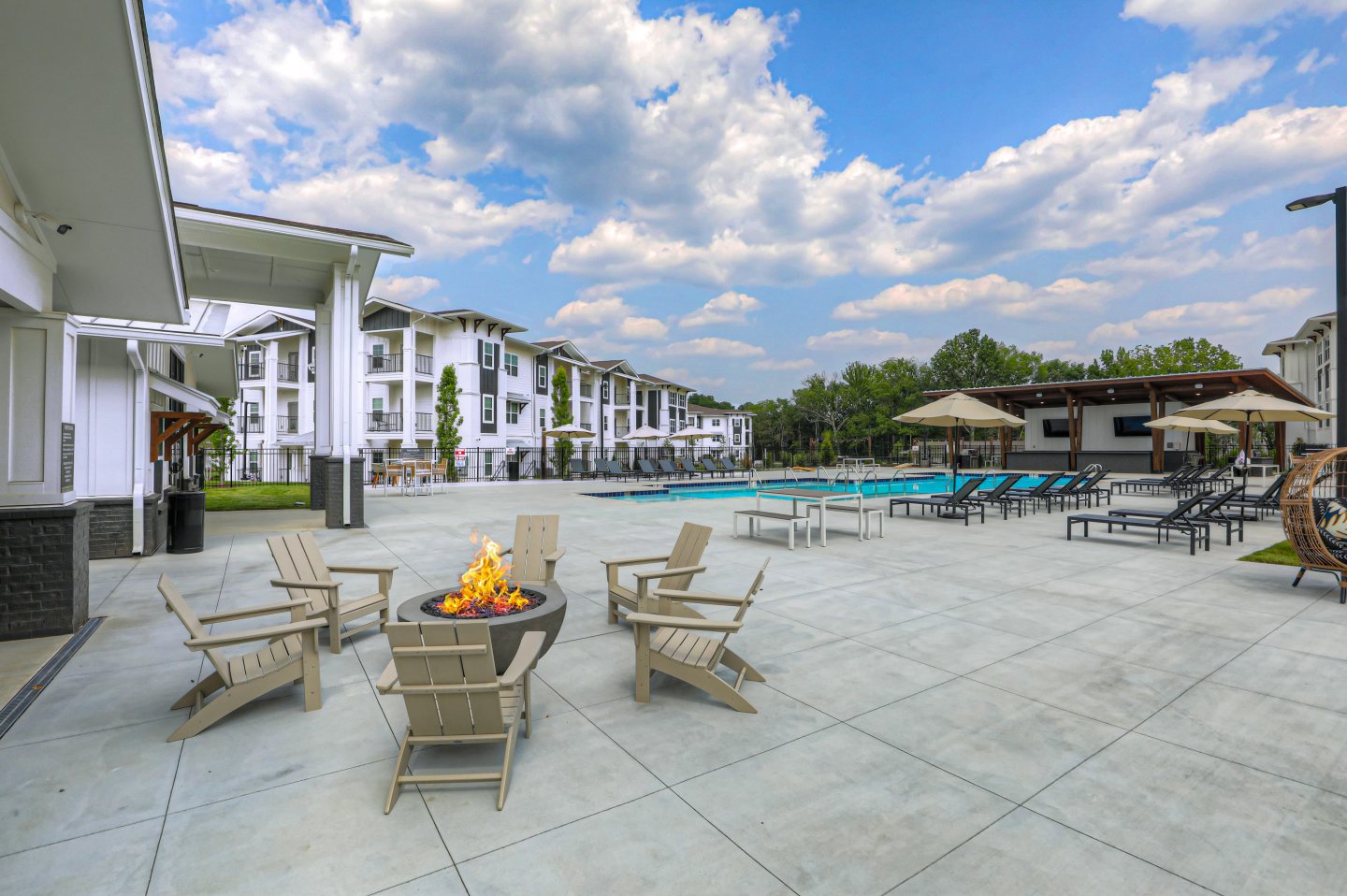 Farmhouse Luxury Apartments Image 6